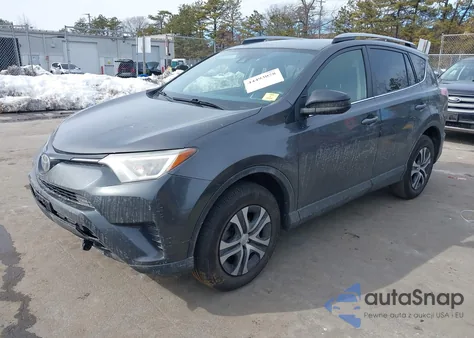 2017 Toyota Rav4 Le z USA, uszkodzony, nr VIN JTMBFREV5HJ161756